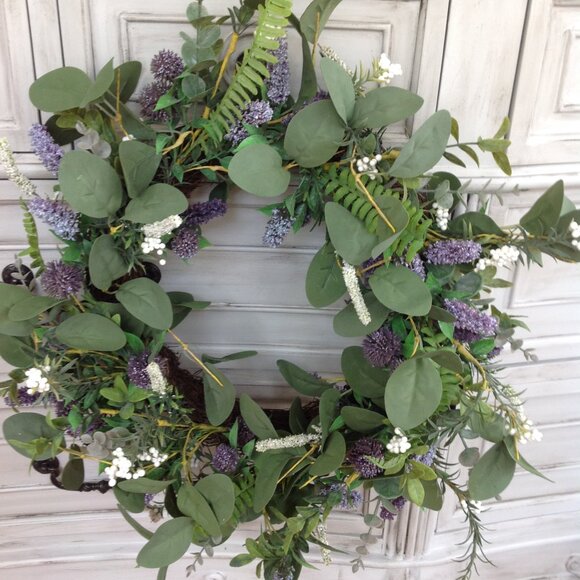 Beautiful  Floral Spring Wreath - Picture 2 of 4